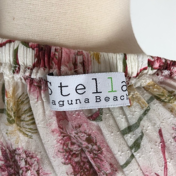Stella Laguna Beach | Off Shoulder Floral Top - Picture 4 of 4
